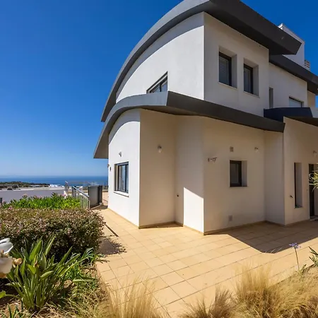 Azure Serenity At Quinta Da Fortaleza